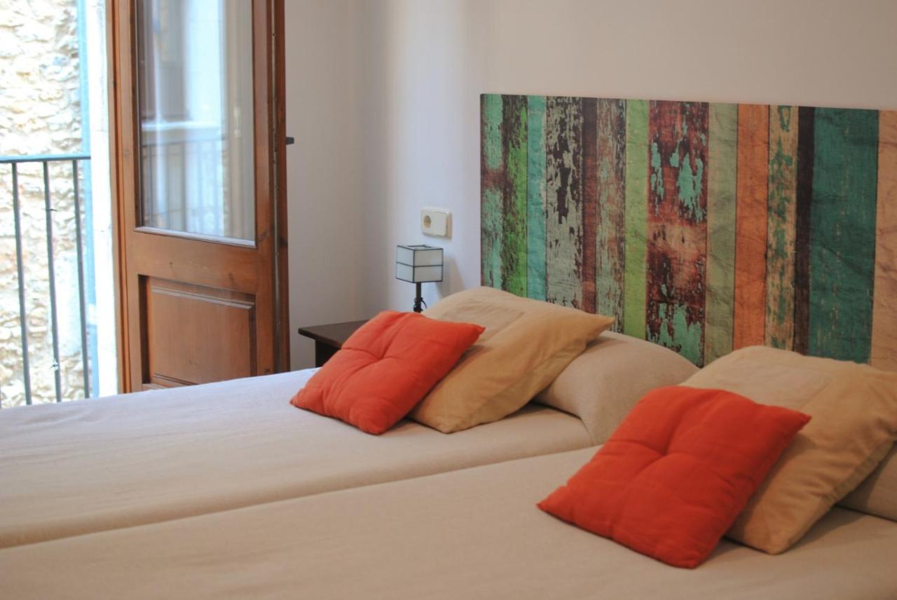 Fonda Mitja Hotel Torroella De Montgri Bagian luar foto